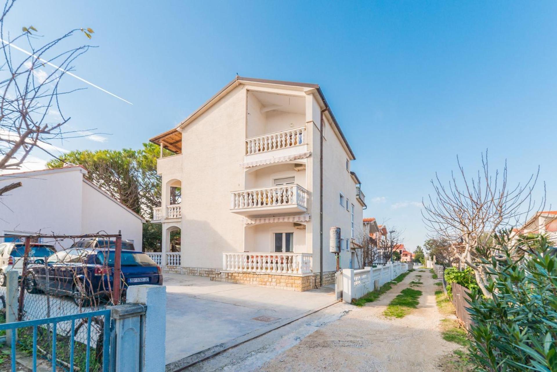 Apartments Ivica - With Parking Nin Exterior photo